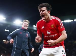 绝杀利物浦！马奎尔全场数据：评分9.9！解围8次 争顶5次成功图片