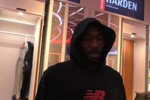 中投压哨绝杀！小卡用中文“湿球”自信强调：它包进的！