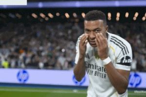 姆巴佩进球后的庆祝是献给一个11岁患病孩子,赛前就承诺这么做