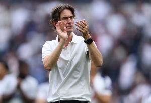 弗兰克:库杜斯能否出战曼联不确定 西蒙斯仍有很多提升空间