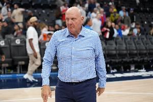 解说：快船的气质真是一言难尽 不替鲍老板心疼钱但心疼球迷啊